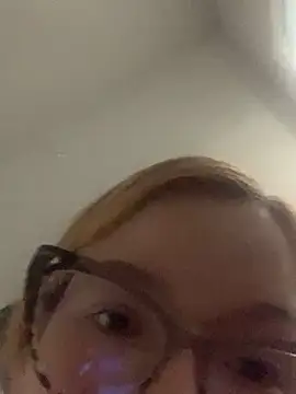 Snapshot of Mermaid-hana chatting on 01/28/25, 06:49 Mermaid-hana online show from 01/28/25, 06:49