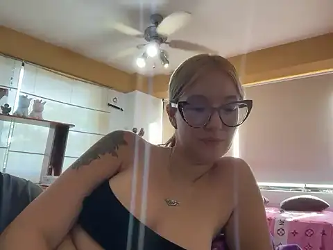 Snapshot of Mermaid-hana chatting on 09/24/25, 11:46 Mermaid-hana online show from 09/24/25, 11:46