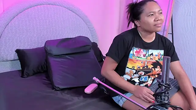 yeikafoxy online show from 04/24/26, 11:12