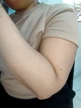 alexandraluv online show from 09/27/25, 03:28