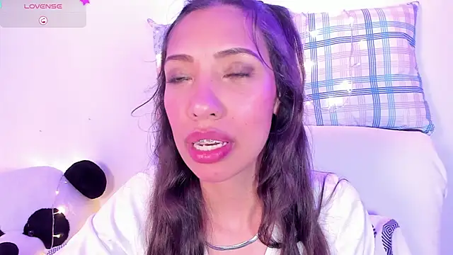 Miss veronicaa2 online show from 02/24/25, 04:15