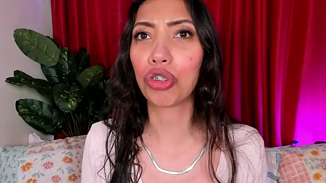 Miss veronicaa2 online show from 12/18/25, 01:06