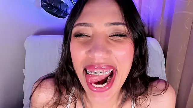 Snapshot of Miss_veronicaa2 chatting on 04/29/26, 01:26 Miss veronicaa2 online show from 04/29/26, 01:26