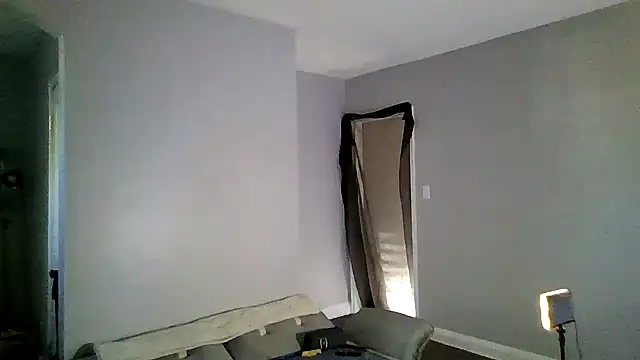 Snapshot of cruz815 chatting on 10/22/25, 09:03 cruz815 online show from 10/22/25, 09:03