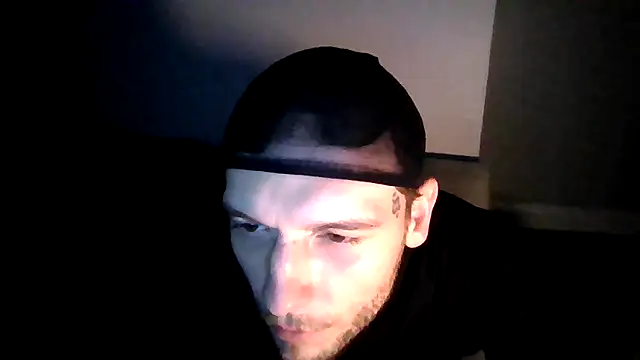 Snapshot of cruz815 chatting on 12/02/25, 09:10 cruz815 online show from 12/02/25, 09:10