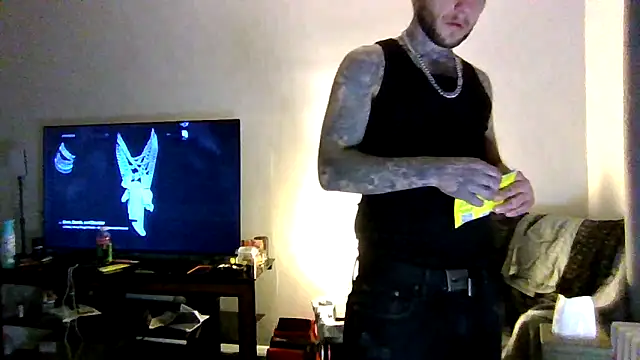 Snapshot of cruz815 chatting on 12/14/25, 11:42 cruz815 online show from 12/14/25, 11:42