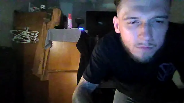 cruz815 online show from 04/17/26, 08:28