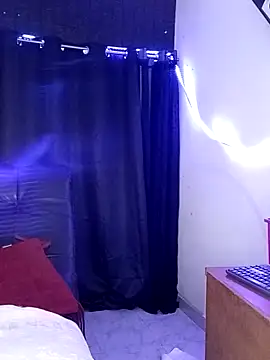 Snapshot of paula_temptation chatting on 02/16/25, 07:38 paula temptation online show from 02/16/25, 07:38