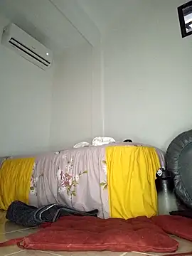 Snapshot of paula_temptation chatting on 09/26/25, 07:18 paula temptation online show from 09/26/25, 07:18