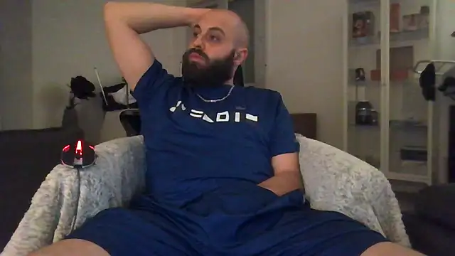 Snapshot of Zer_oki chatting on 01/31/25, 09:16 Zer oki online show from 01/31/25, 09:16