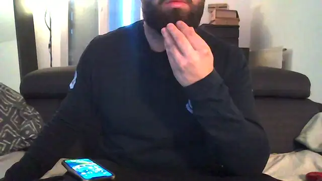 Snapshot of Zer_oki chatting on 09/28/25, 05:18 Zer oki online show from 09/28/25, 05:18