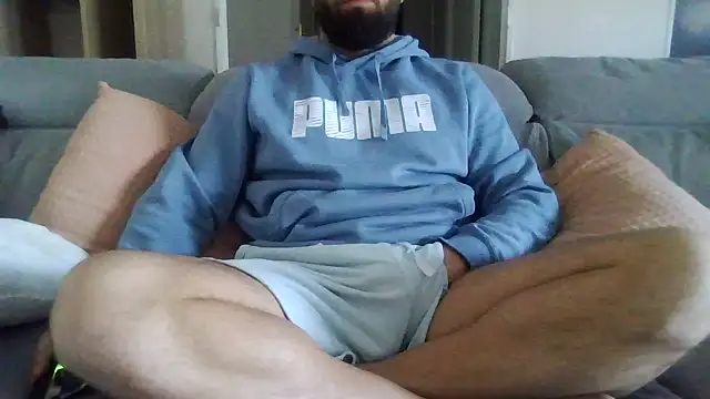 Snapshot of Zer_oki chatting on 02/26/26, 10:25 Zer oki online show from 02/26/26, 10:25