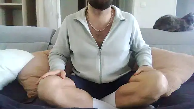 Snapshot of Zer_oki chatting on 03/12/26, 11:27 Zer oki online show from 03/12/26, 11:27