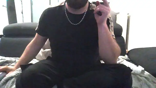 Snapshot of Zer_oki chatting on 03/20/26, 06:24 Zer oki online show from 03/20/26, 06:24