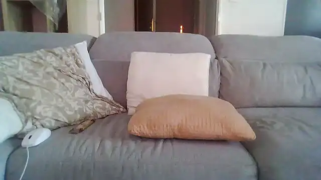 Snapshot of Zer_oki chatting on 03/26/26, 08:53 Zer oki online show from 03/26/26, 08:53