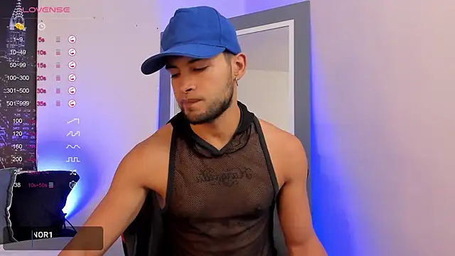 Max Conor1 online show from 02/13/25, 11:28