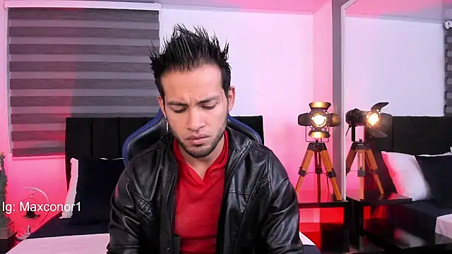 Max Conor1 online show from 03/06/25, 11:14