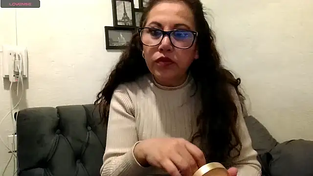 MirandaLatinaLovely online show from 01/16/26, 04:38