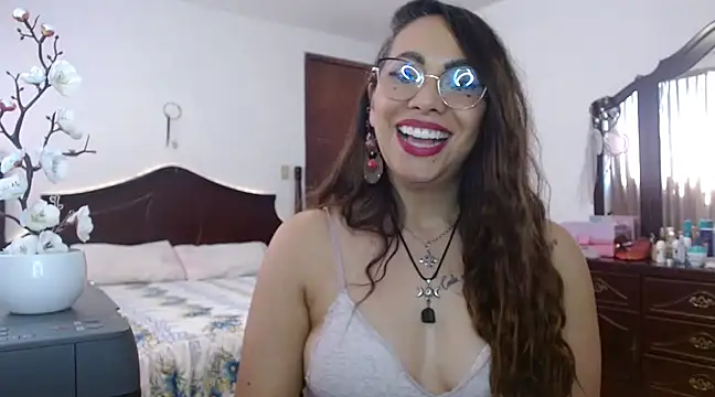 Snapshot of AloLovely_ chatting on 03/18/25, 07:31 AloLovely online show from 03/18/25, 07:31