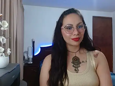 Snapshot of AloLovely_ chatting on 03/21/26, 12:59 AloLovely online show from 03/21/26, 12:59