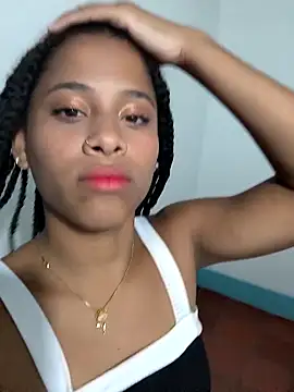 Snapshot of Street_royal chatting on 02/22/25, 08:29 Street royal online show from 02/22/25, 08:29