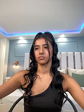 Snapshot of eva_roseee chatting on 10/29/25, 09:27 eva roseee online show from 10/29/25, 09:27