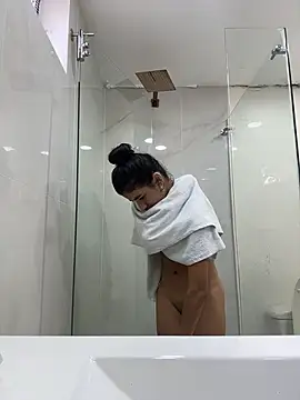 eva roseee online show from 03/20/26, 09:41