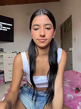 eva roseee online show from 04/14/26, 04:02