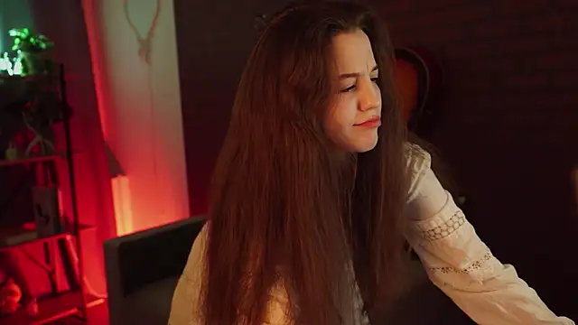 Snapshot of MilaStoyne chatting on 03/13/25, 06:05 MilaStoyne online show from 03/13/25, 06:05