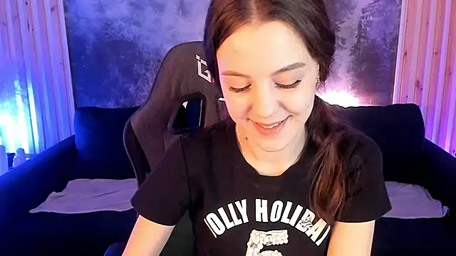 Snapshot of MilaStoyne chatting on 03/21/25, 05:43 MilaStoyne online show from 03/21/25, 05:43