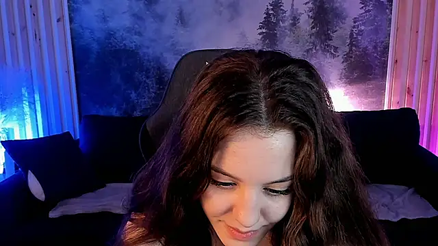 Snapshot of MilaStoyne chatting on 03/21/25, 08:50 MilaStoyne online show from 03/21/25, 08:50