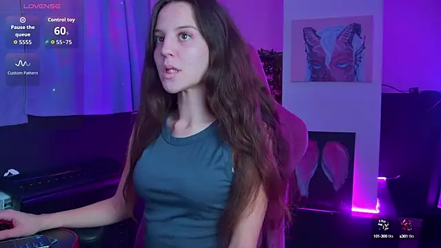 Snapshot of MilaStoyne chatting on 10/03/25, 06:43 MilaStoyne online show from 10/03/25, 06:43