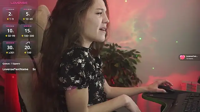 Snapshot of MilaStoyne chatting on 10/22/25, 06:24 MilaStoyne online show from 10/22/25, 06:24