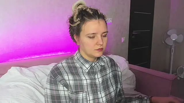 Jenny Jimmy online show from 11/02/25, 12:57