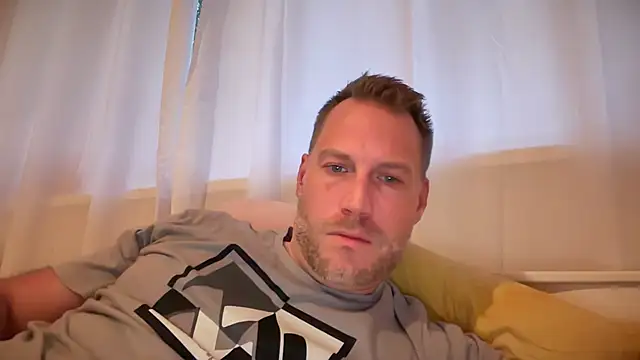 Christian87xxx online show from 09/18/25, 05:15