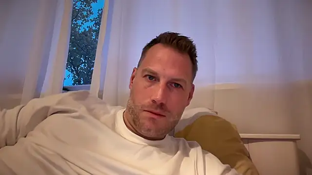 Christian87xxx online show from 10/04/25, 04:49