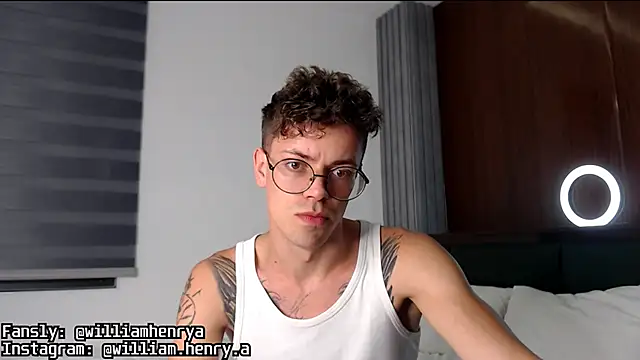 William Henry  online show from 01/29/25, 03:04