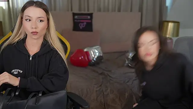 Emma Rose 69 online show from 03/10/26, 08:19