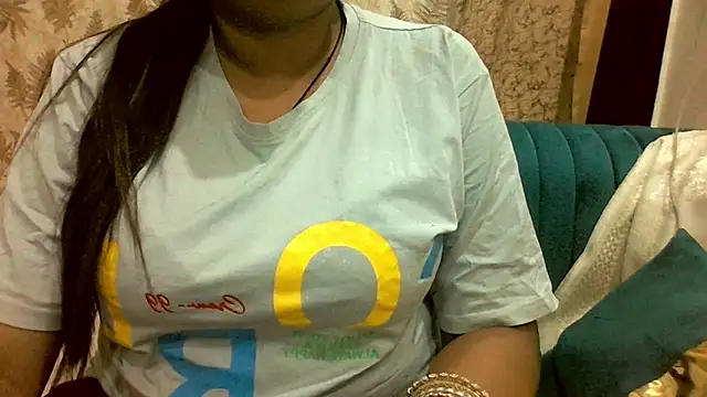 Snapshot of Kannu- chatting on 05/16/26, 02:19 Kannu- online show from 05/16/26, 02:19