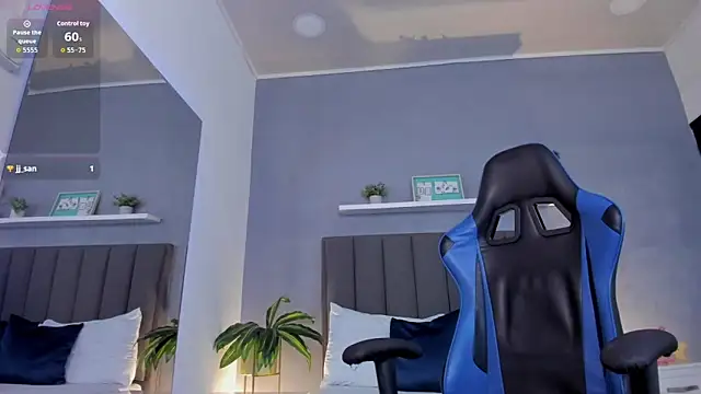 alessia leroy online show from 02/04/26, 07:42