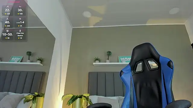 alessia leroy online show from 04/21/26, 08:23