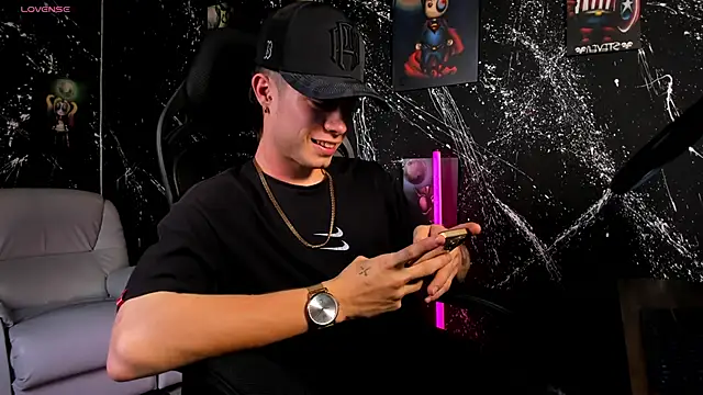 marcuscollins1  online show from 02/26/25, 07:49