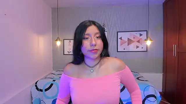 Snapshot of Nohemi_louse chatting on 03/13/25, 07:28 Nohemi louse online show from 03/13/25, 07:28