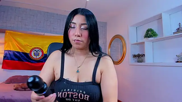 Nohemi louse online show from 06/25/26, 07:29