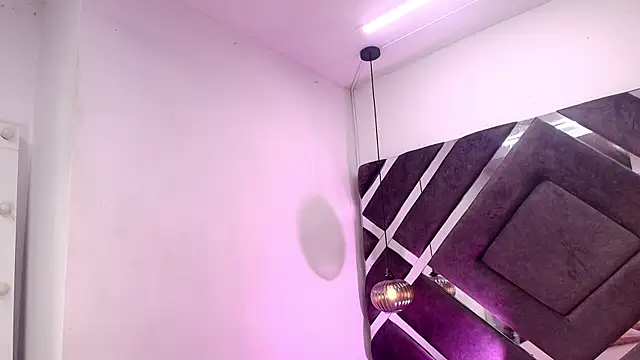 sara lopee1 online show from 09/24/25, 11:57