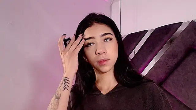 sara lopee1 online show from 09/29/25, 11:59