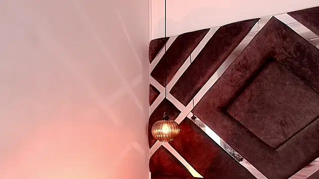 sara lopee1 online show from 10/09/25, 12:03