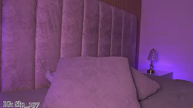 sara lopee1 online show from 04/21/26, 12:00