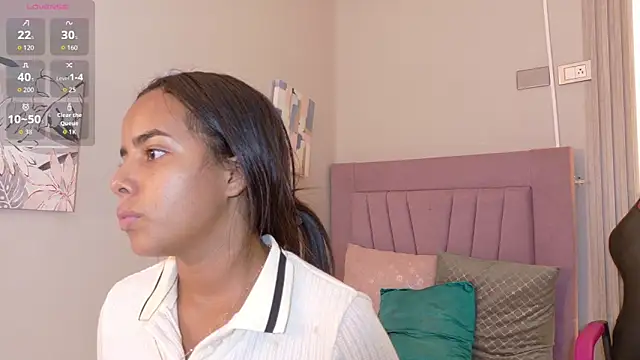 Roxy Stonee online show from 02/19/26, 07:32