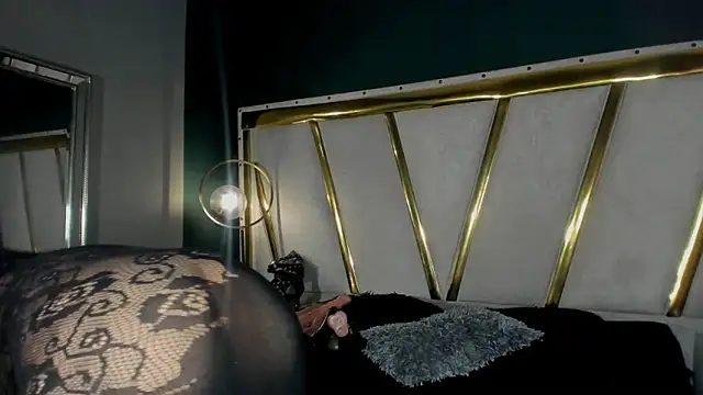 Mara Gonzalez online show from 10/02/25, 07:54